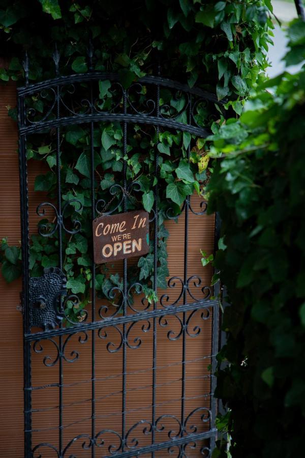 Sapanca Villa Suite Boutique Hotel Экстерьер фото